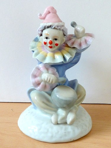 Harlekin mit trommel - harlekin,