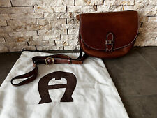 Aigner Damen Leder Sattel