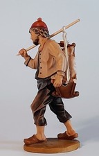 Krippenfigur Hirte mit Wiege