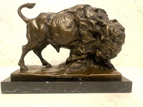 Tierskulptur massiver bison - tierskulptur,
