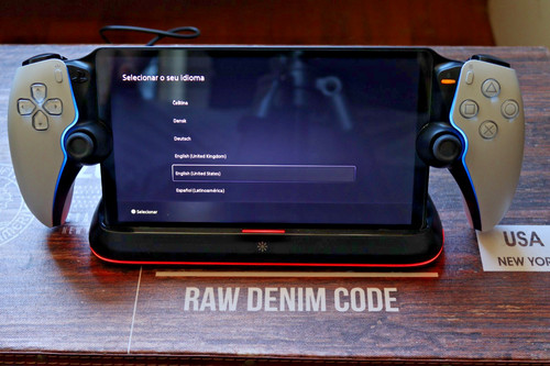 Playstation portal remote - playstation,