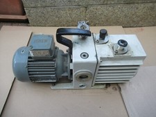 Leybold Trivac D4A Drehschieber-Vakuumpumpe (15)