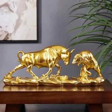 Stier und bär skulptur - und,
