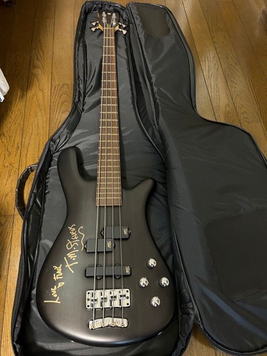 Warwick streamer made - in, west