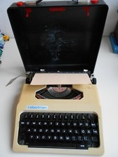 Reiseschreibmaschine ROBOTRON CELLA DDR Nostalgie Sammler Mit Kasten