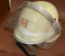 Uniform Helm Feuerwehr