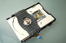 Laufwerk f. Philips CD CDR-800 CDR-786 CDR-950 inkl. Lasereinheit / Motoren NEU