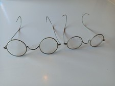 2 Historische Brillen mit