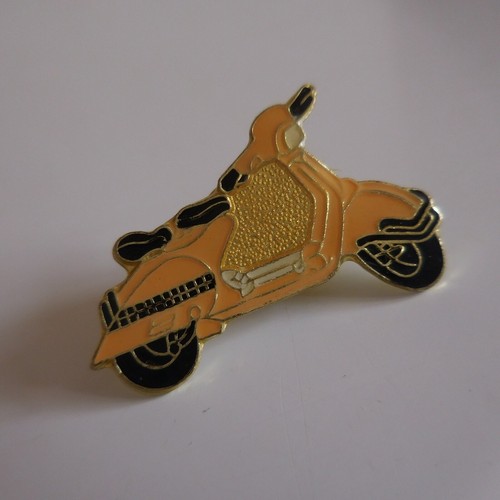Emaille pin gold - pin, italien