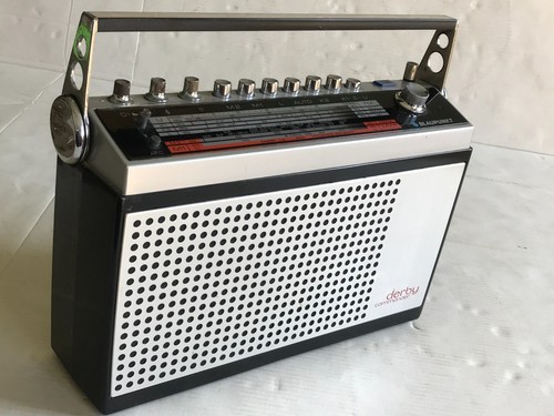Altes kofferradio derby - altes,