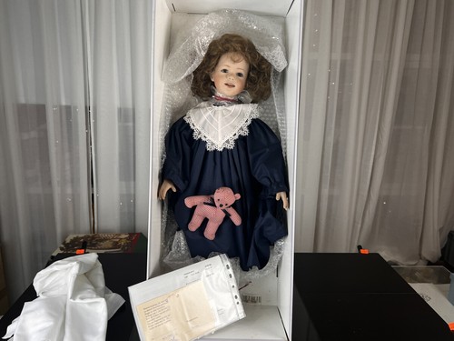 Ute kase lepp puppe - ,