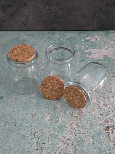 Gläser mit korkdeckel - ,