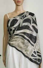 Nina Ricci Seidentuch. Gebraucht in gutem Zustand. 100% Seide. 87cm*87cm