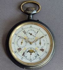 Große Taschenuhr aus Stahl