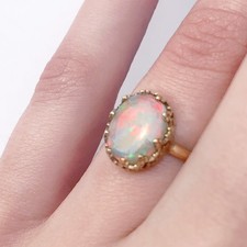 14K Gold Australischer Opal