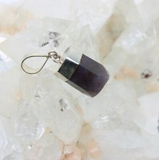 Korund Anhänger gefasst in