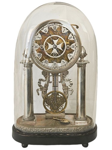 Große skelettierte - große,