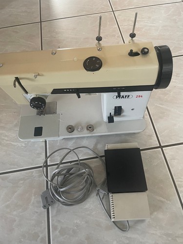 Nähmaschine pfaff 294 näht - 294,