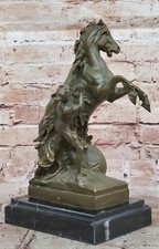 Mann Steuerung Pferd Bronze