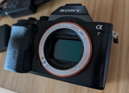 Sony alpha ilce - 7, 24.3