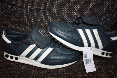 Neu adidas trainer - neu, la