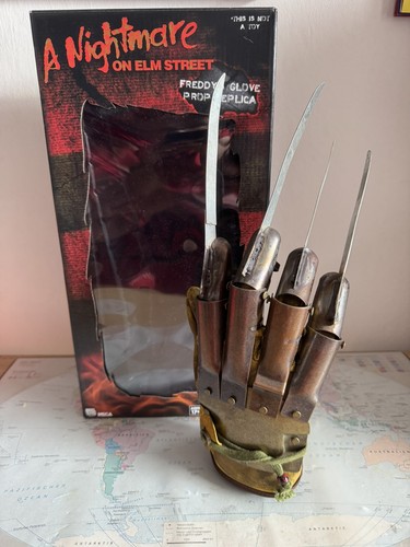 Neca nightmare elm - neca,