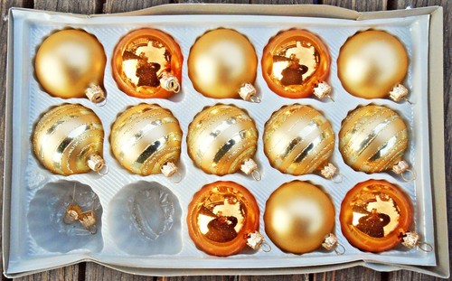 Weihnachtsbaumkugeln - 13,
