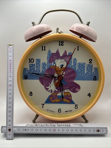 Disney daisy duck digi - daisy, tech
