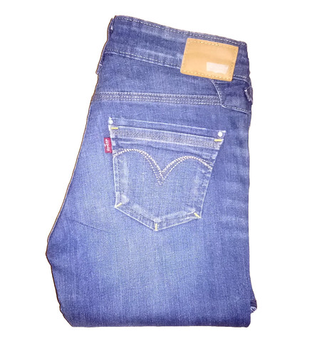 Levi demi curve - demi,