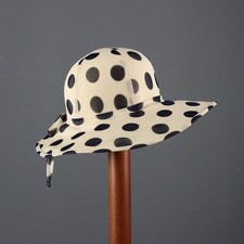 Vintage hut aus seide - vintage,