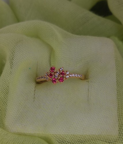 Pinkkfarbener spinell - pinkkfarbener,