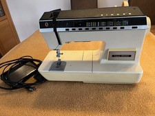 Singer Futura 2000 mit Koffer