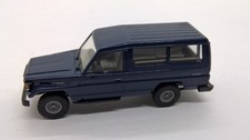 Busch 43500 Toyota Land Cruiser HZJ 78 langer Radstand dunkelblau (35)