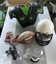 American Football Ausrüstung Set: Riddell Helm Allstar Catalyst Schutz Mizuno