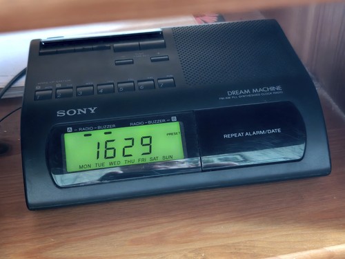 Sony dream machine icf c303 - sony,
