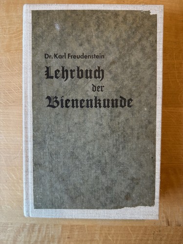 Lehrbuch der bienenkunde dr - der,