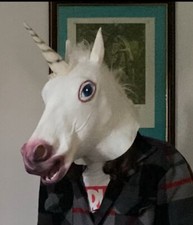 Einhorn Pferdekopf Maske weiß guter Zustand 