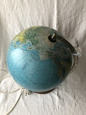 Scan-Globe A/S  von 1970 auf einem Holzsockel.