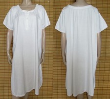 WEISSES NACHTKLEID - SPITZE -