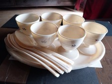 6 alte Eierbecher mit 6 Löffel und Tablett Blumen 50-er Jahre Rockabella Top