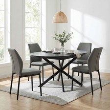 Essgruppe mit 4 Stühlen