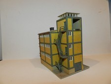 Vollmer H0 5620 Lagerhaus mit Verladevorrichtung, Motor und Licht