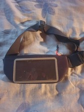 Schwarze Gürtel- oder Bauchtasche - nagelneu -