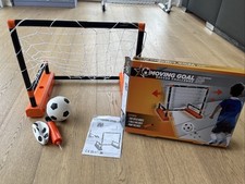 Moving Goal Soccer Challenge Bewegliches Fußball Tor Mit Batterien