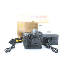 Nikon D4 + 49 Tsd. Auslösungen + TOP (271205)