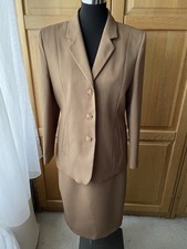 Kostüm Bestehend Aus Rock und Blazer In Braun Größe 20 - deutsch 40 oder  42