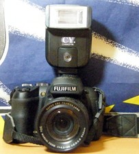 Fujifilm FinePix HS25EXR 16.0MP, 30x Opt.Zoom, Bridgekamera, Blitzschuh