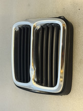 BMW E21 Ziergitter Mitte Niere