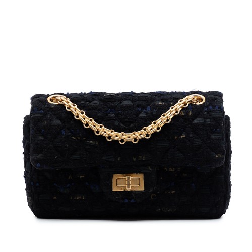 Chanel quilted tweed reissue - chanel,