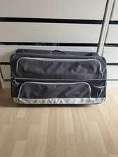 Zwei GRAUE  Vanessa Packtaschen VW T5 T6 T6.1 – neuwertig